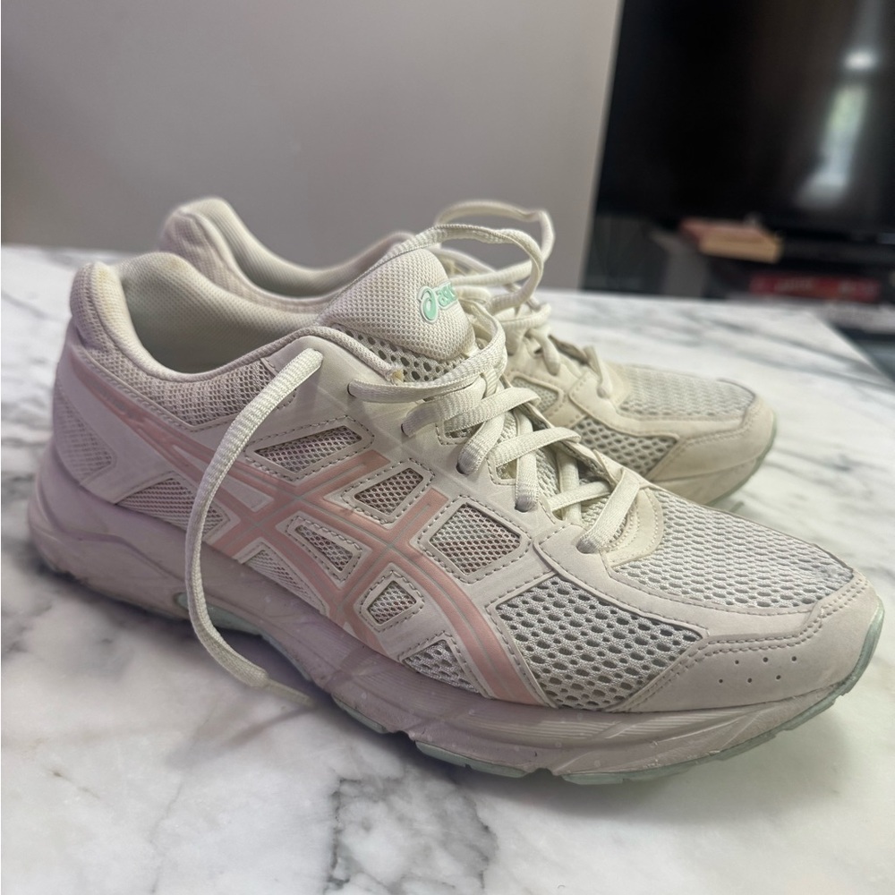 ASICS Women's Everyday Comfort Amplifoam Cream and Pink Running Shoes